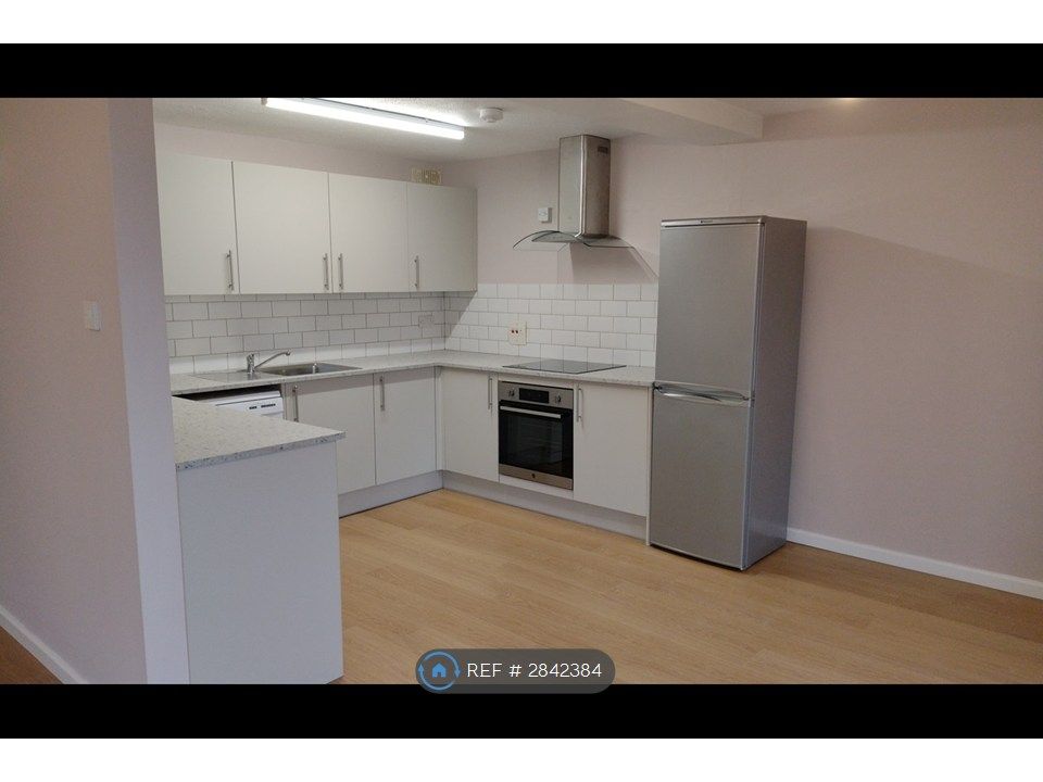 2 bed flat to rentBridge Road, Bristol BS8 photo 3