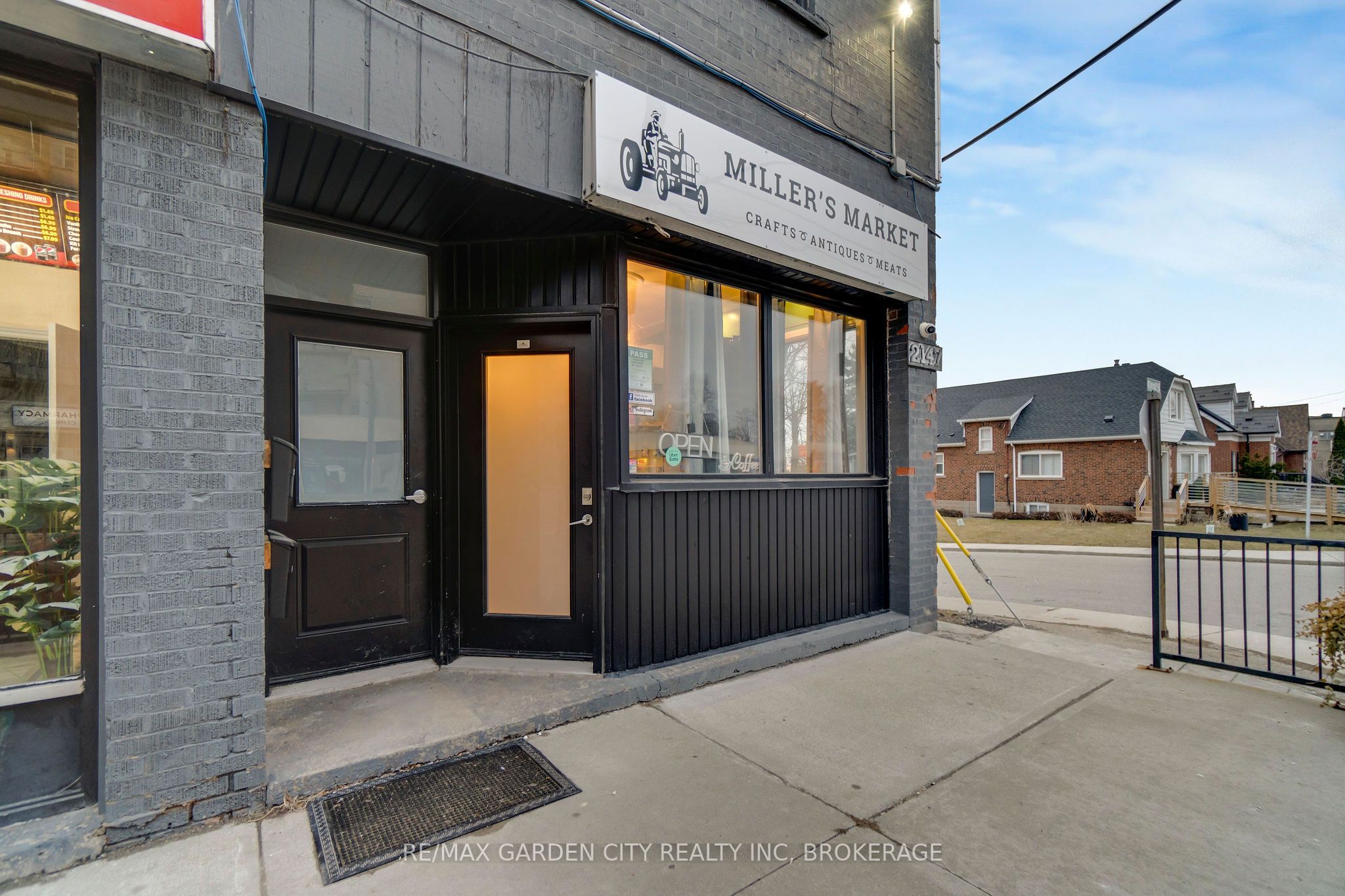 Additional image 4 of 2147 King Street E, Hamilton, ON, L8K 1W5