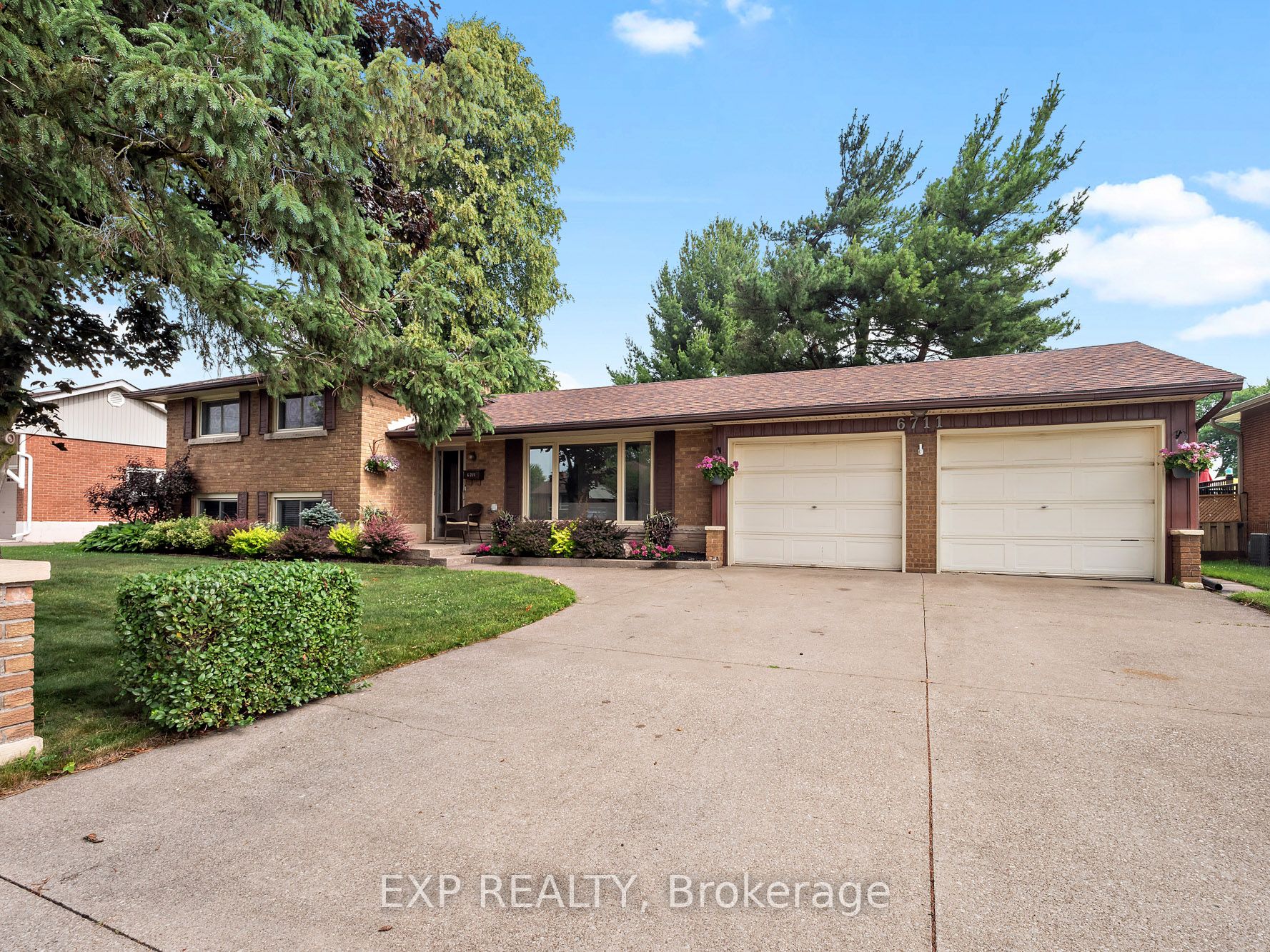 Additional image 2 of 6711 Mcmicking Street, Niagara Falls, ON, L2J 1X5