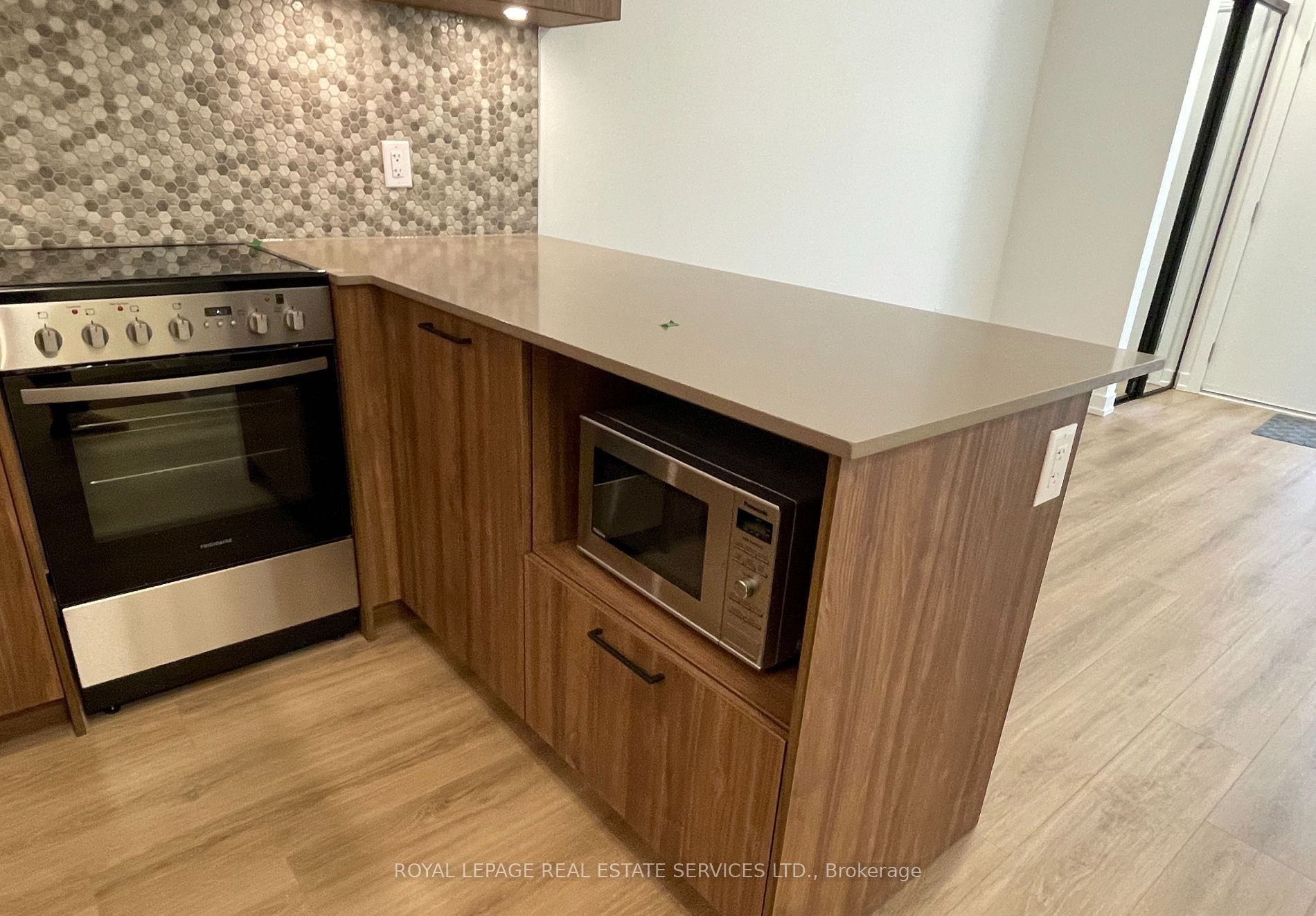 Additional image 6 of 03-30 Lagerfeld Drive, Brampton, ON, L7S 5L5