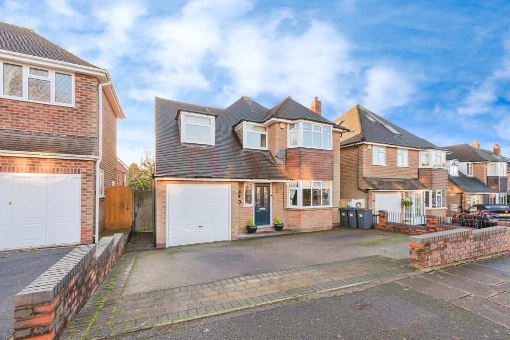 Longdon Drive, SUTTON COLDFIELD photo 5