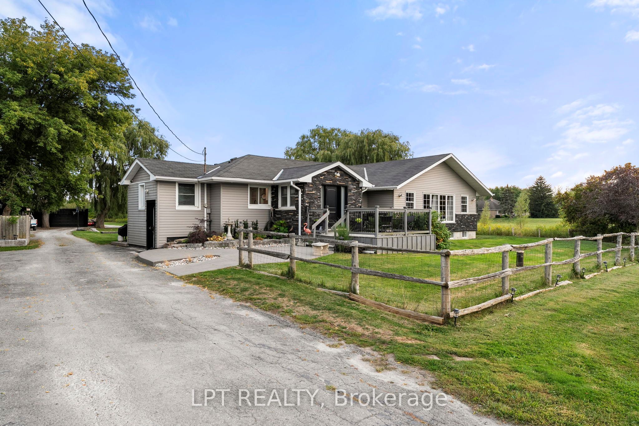 1109 Ravenshoe Road, East Gwillimbury, ON, L9P 1R2