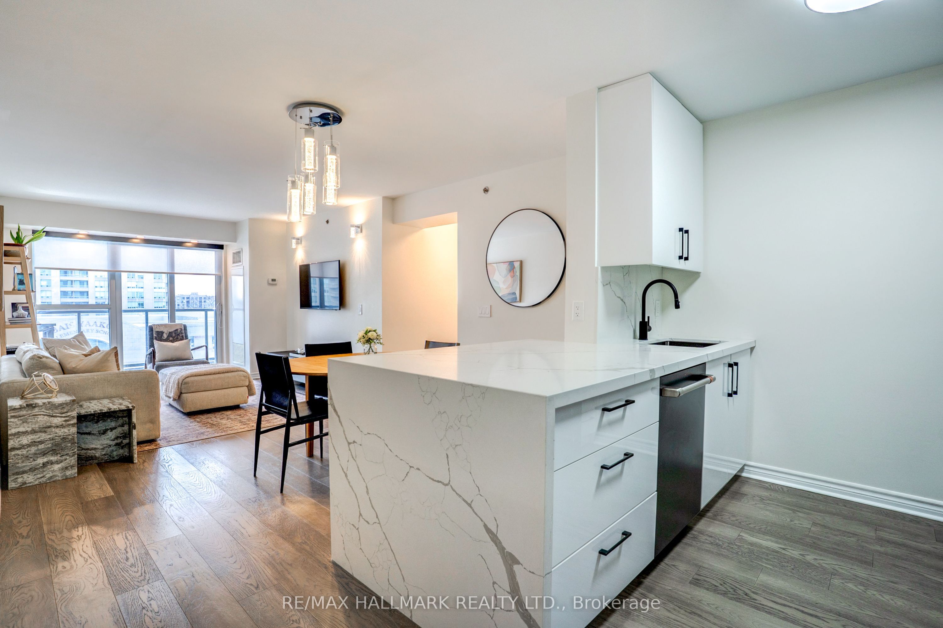 Additional image 6 of 630-35 Saranac Boulevard, Toronto, ON, M6A 2G4