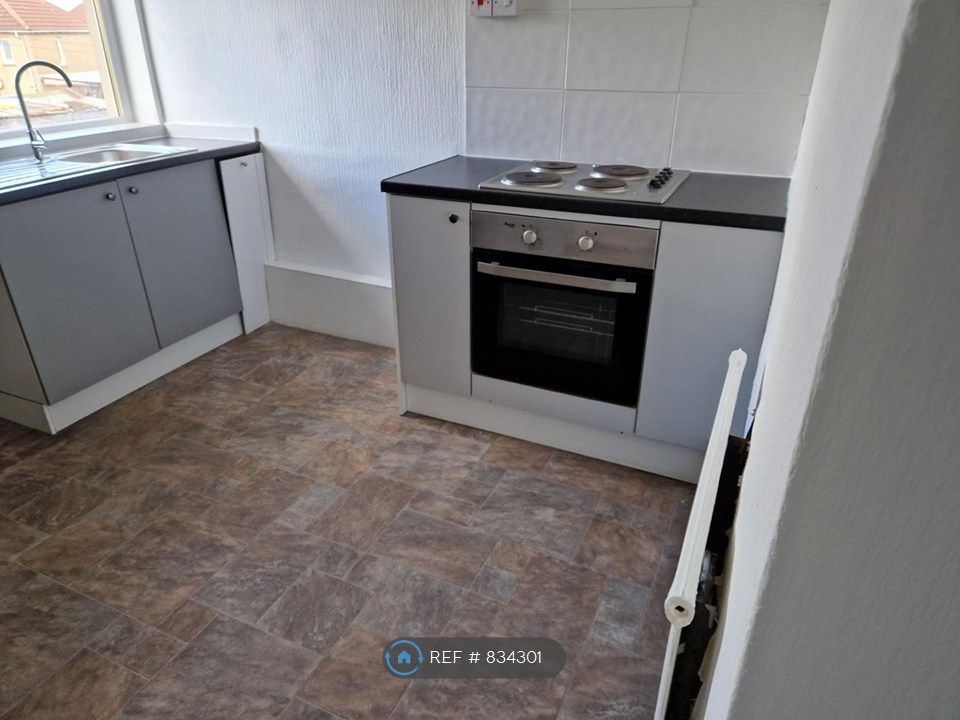 2 bed flat to rentBlacklands Crescent, Kilwinning KA13