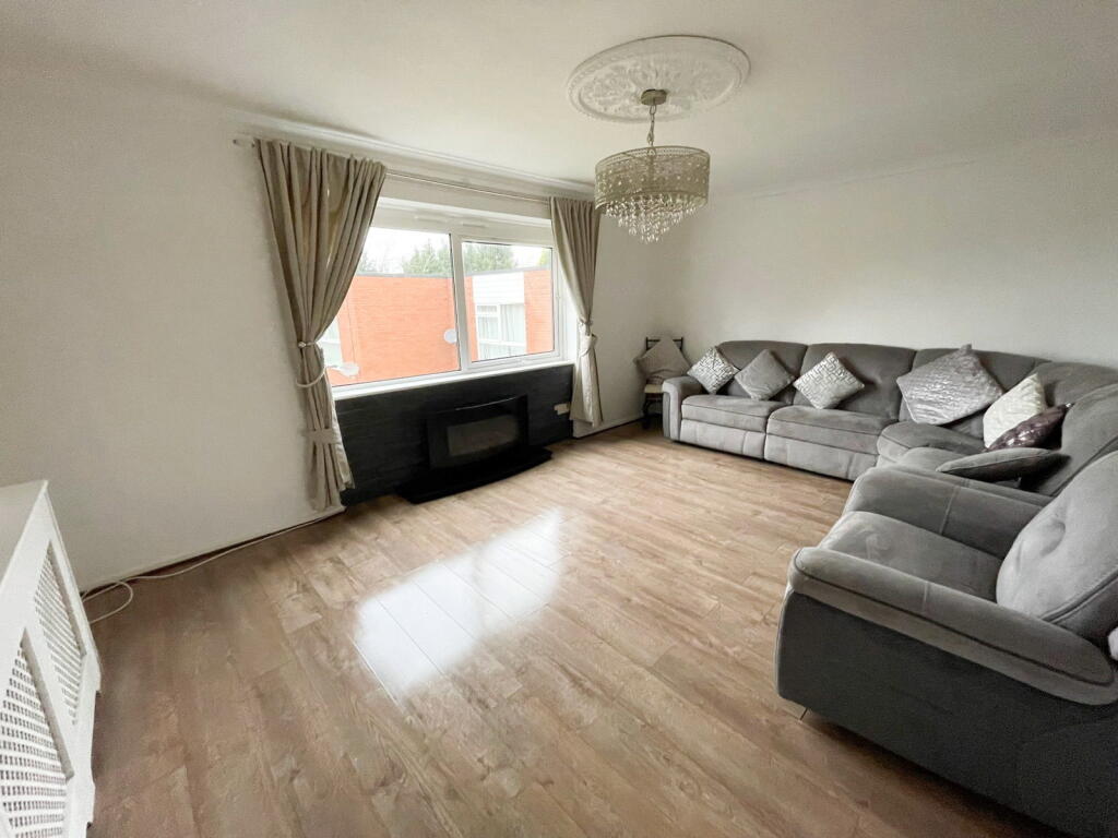Additional image 2 of 21 Park Wood Court, Walsall Road, Four Oaks, Sutton Coldfield, B74 4QJ