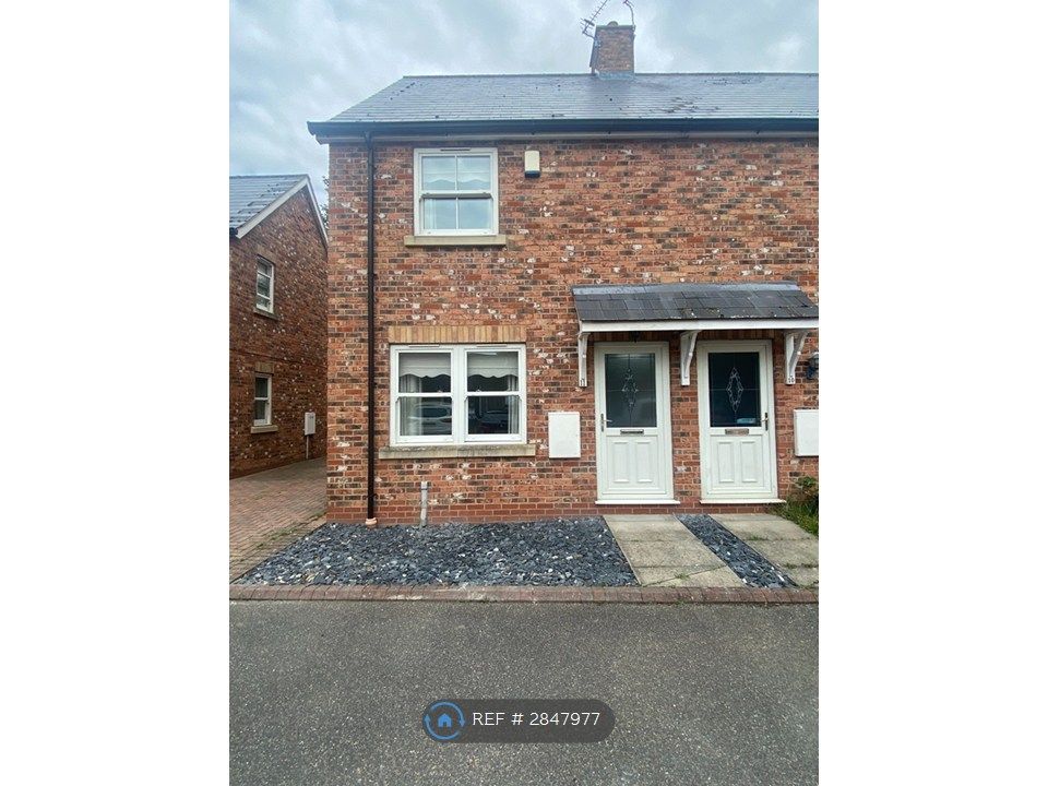 2 bed end terrace house to rentTannery Close, Waltham, Grimsby DN37