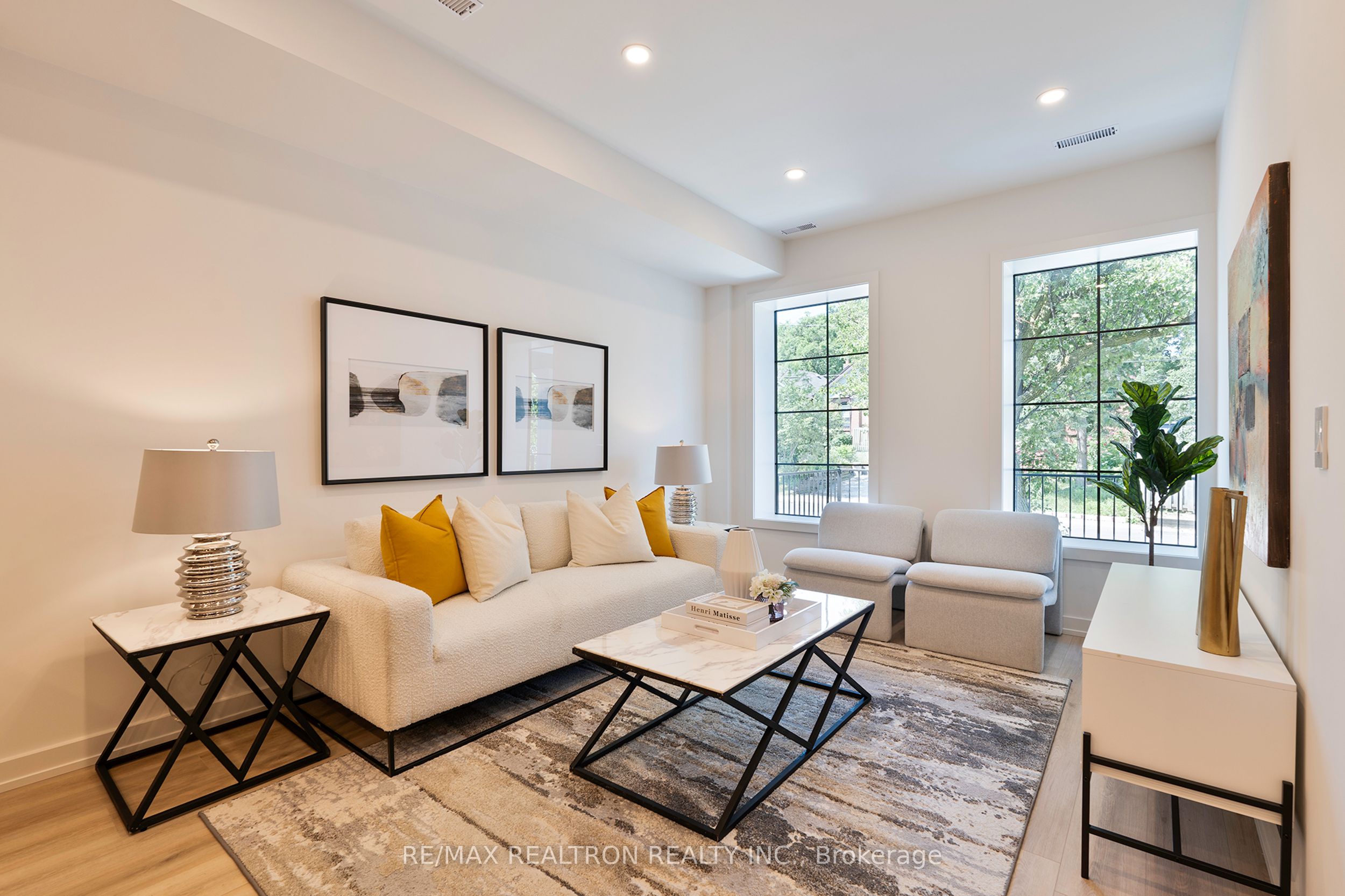 Additional image 5 of Main-53 Alameda Avenue, Toronto, ON, M6C 3W3