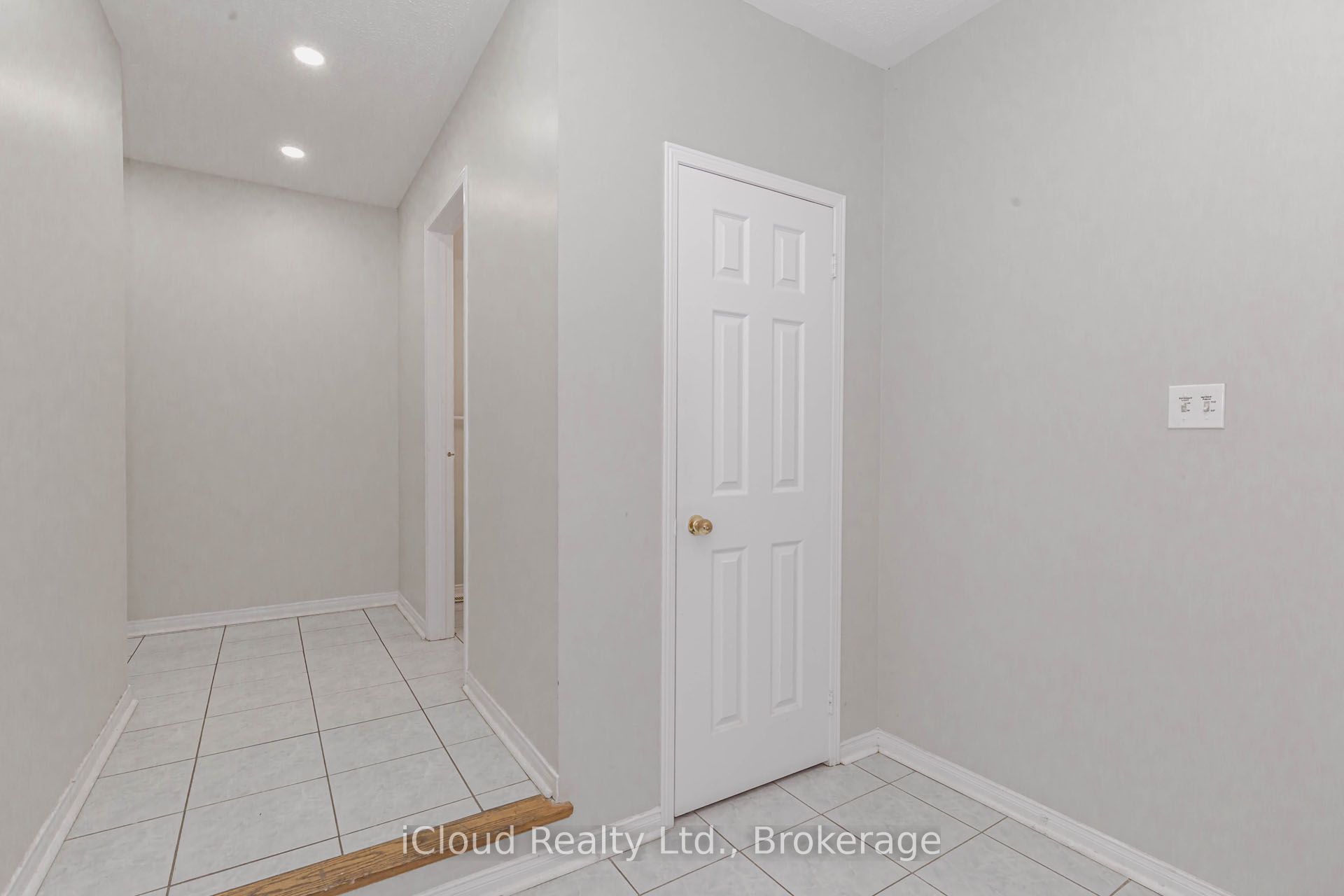 Additional image 3 of Main/2nd Flr-3141 Turbine Crescent, Mississauga, ON, L5M 6W1