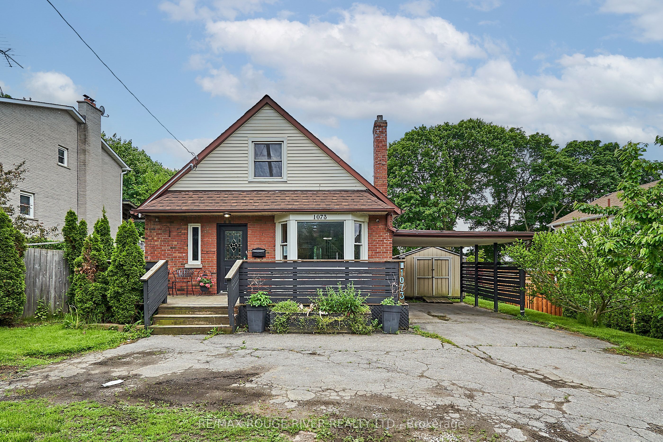 1073 King Street E, Oshawa, ON, L1H 1H6