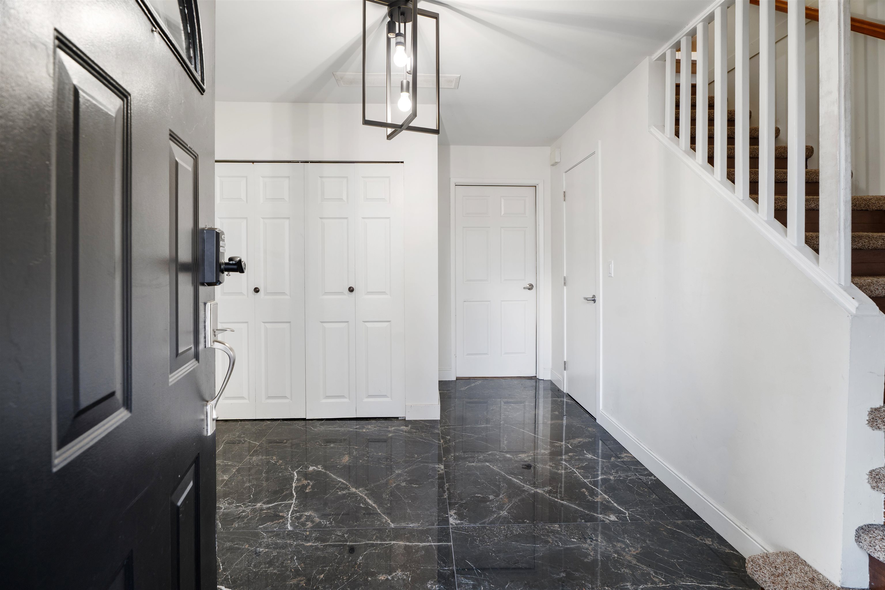 Additional image 6 of 13822 92a Avenue, Surrey, BC, V3V 6Y6