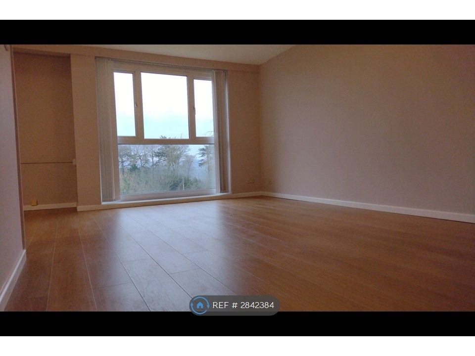 2 bed flat to rentBridge Road, Bristol BS8 photo 2