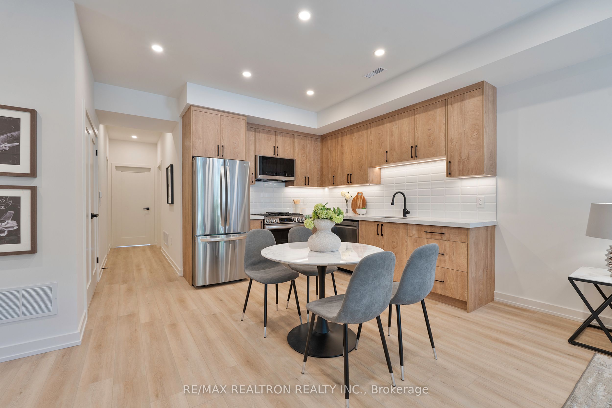 Additional image 2 of Main-53 Alameda Avenue, Toronto, ON, M6C 3W3