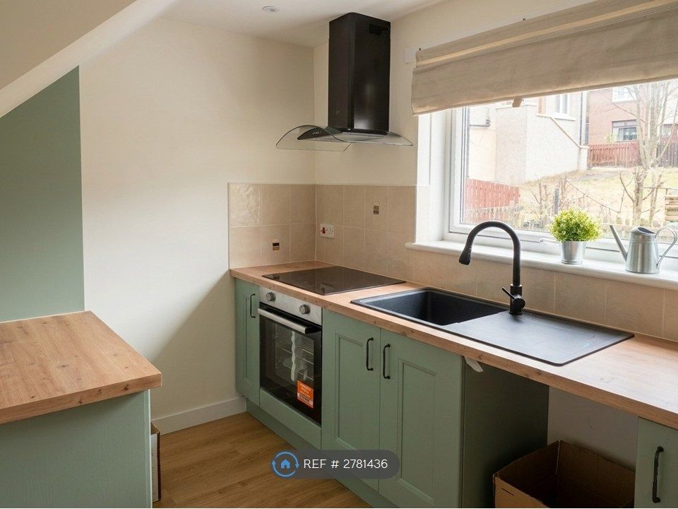 3 bed semi-detached house to rentLimecraigs Avenue, Paisley PA2