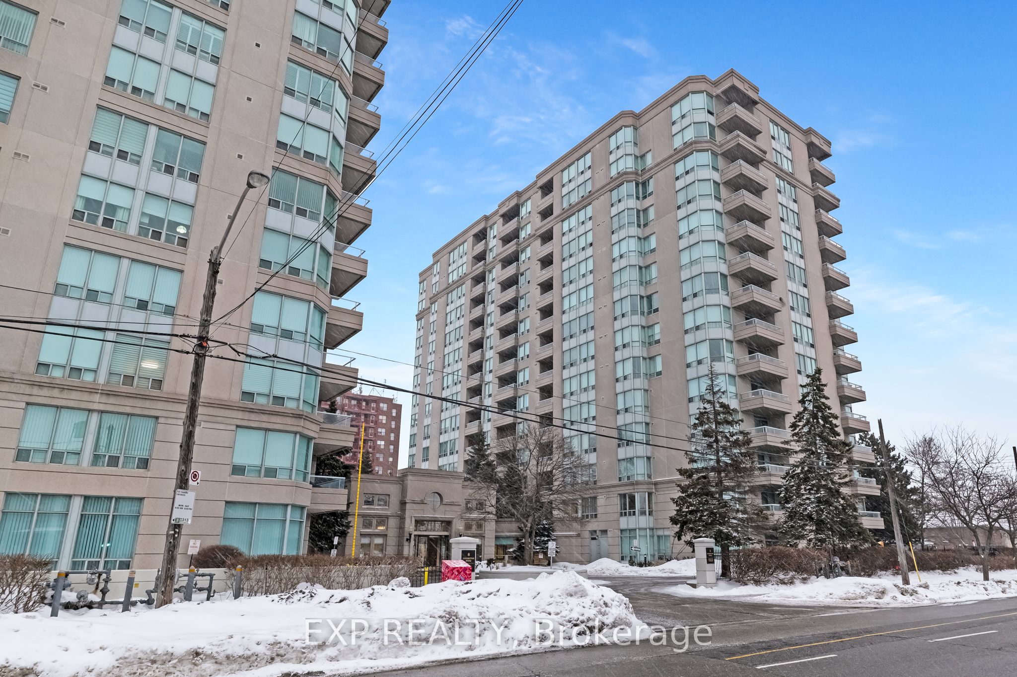 810-2 Covington Road, Toronto, ON, M6A 3E2