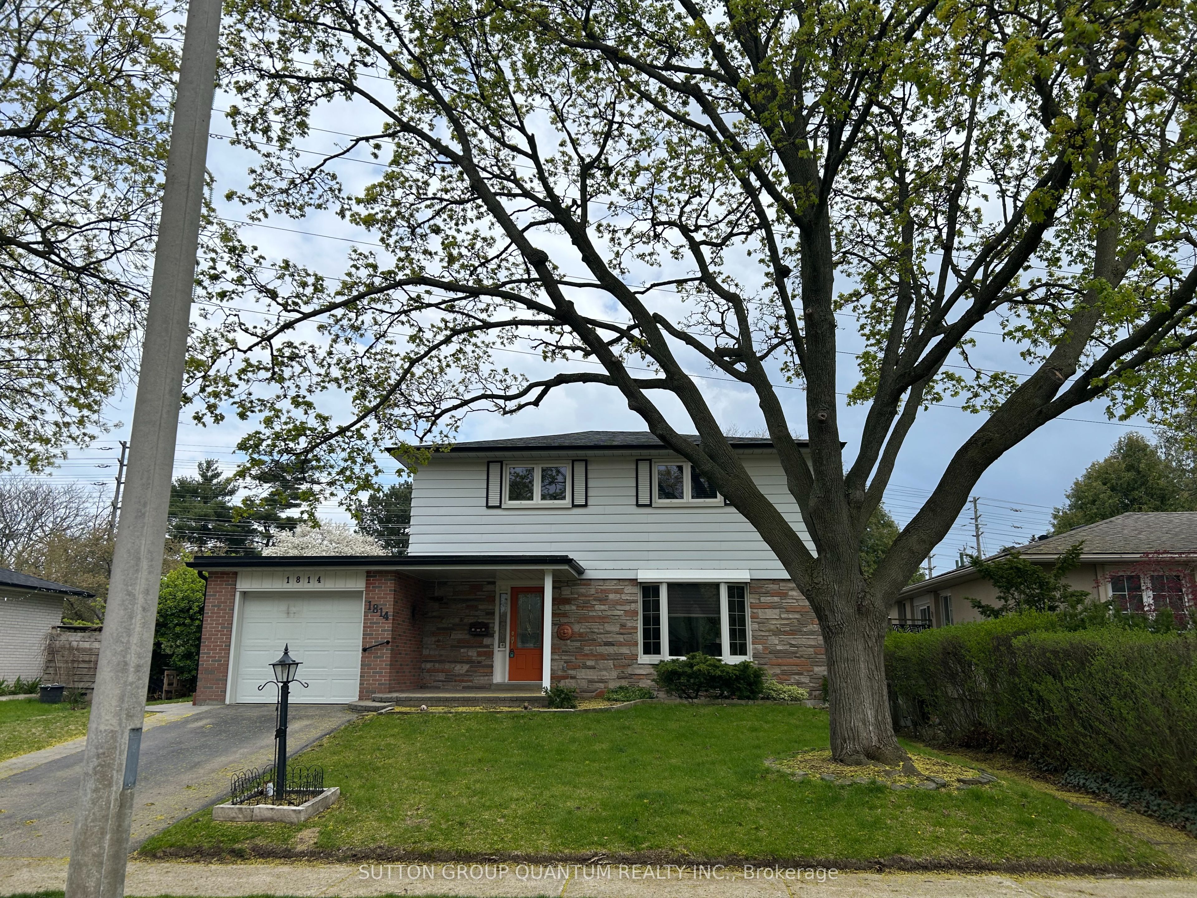 1814 Barsuda Drive, Mississauga, ON, L5J 1V4