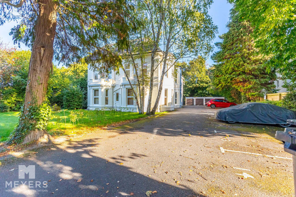 Lansdowne Road, Bournemouth, BH1 1