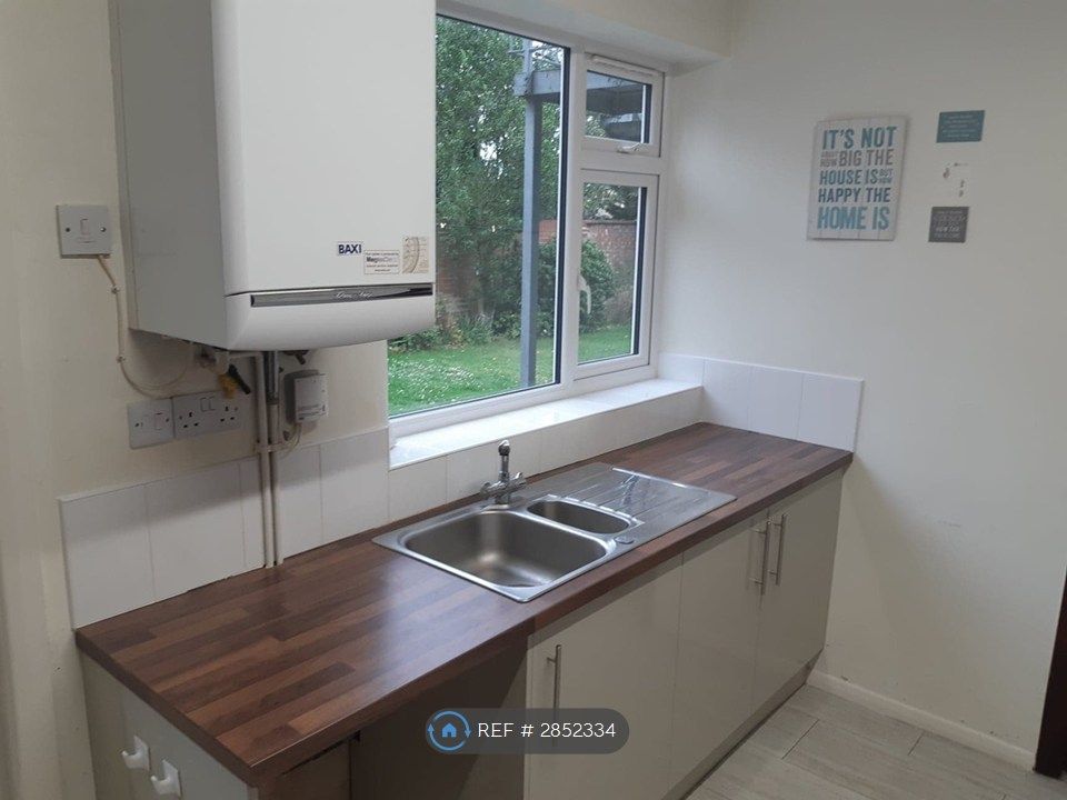 2 bed flat to rentCleethorpes, Cleethorpes DN35 photo 2