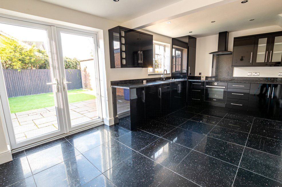 Additional image 3 of 3 bed detached house to rentWoodhall Drive, Waltham, Grimsby, North Eat Lincs DN37
