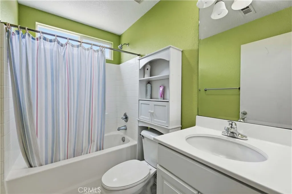 Additional image 46 of 2822 Emerald Ln, Lancaster, CA 93535