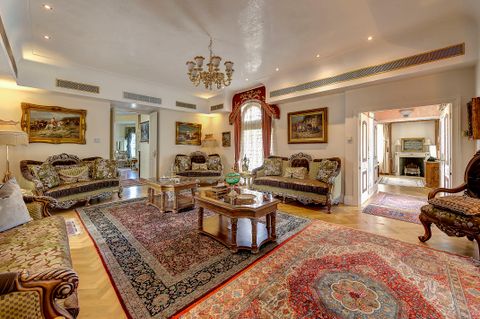 Pembroke Gardens, London W8