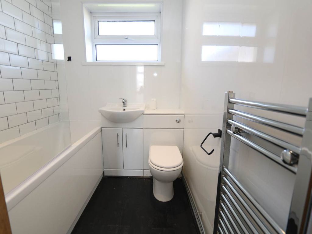 Additional image 16 of 2 bed maisonette to rentCastle Road, Rhoose, Vale Of Glamorgan CF62