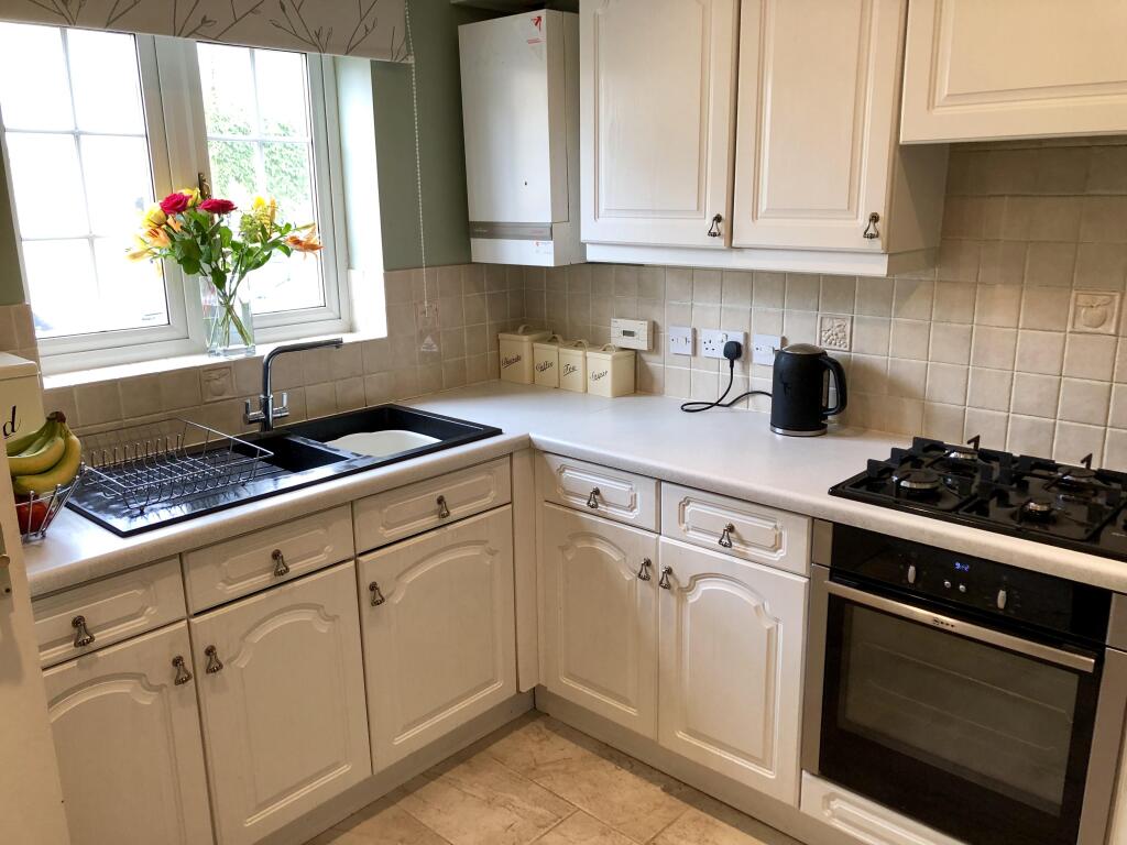 Newington Close, FROME photo 2