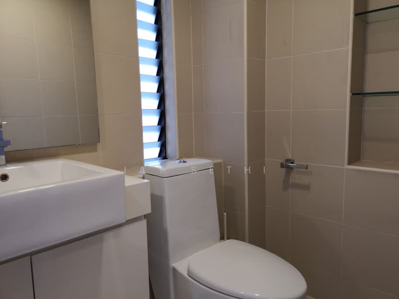 Additional image 4 of 39 Marine Parade Road