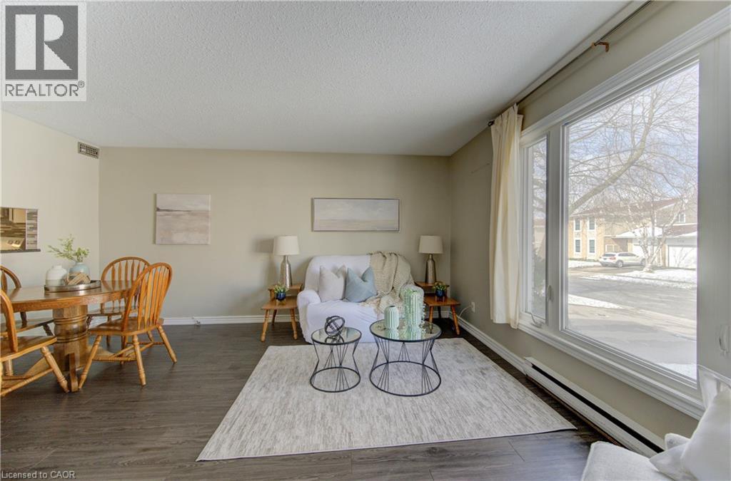 184 Silver Aspen Crescent, Kitchener, ON, N2N 1J1 photo 4