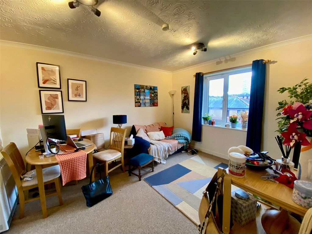 Additional image 6 of 1 bed flat for saleBerlington Court, Redcliff Mead Lane, Bristol BS1