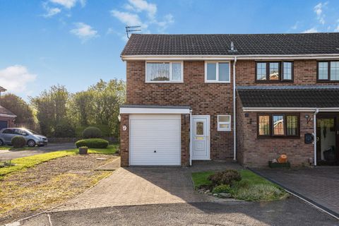 Coombes Way, North Common, South Gloucestershire BS30