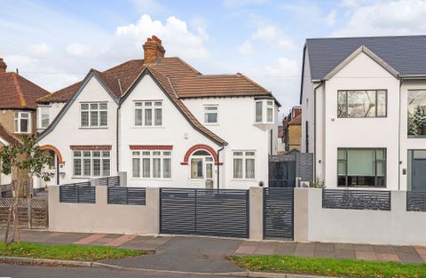 Eden Park Avenue, Beckenham BR3