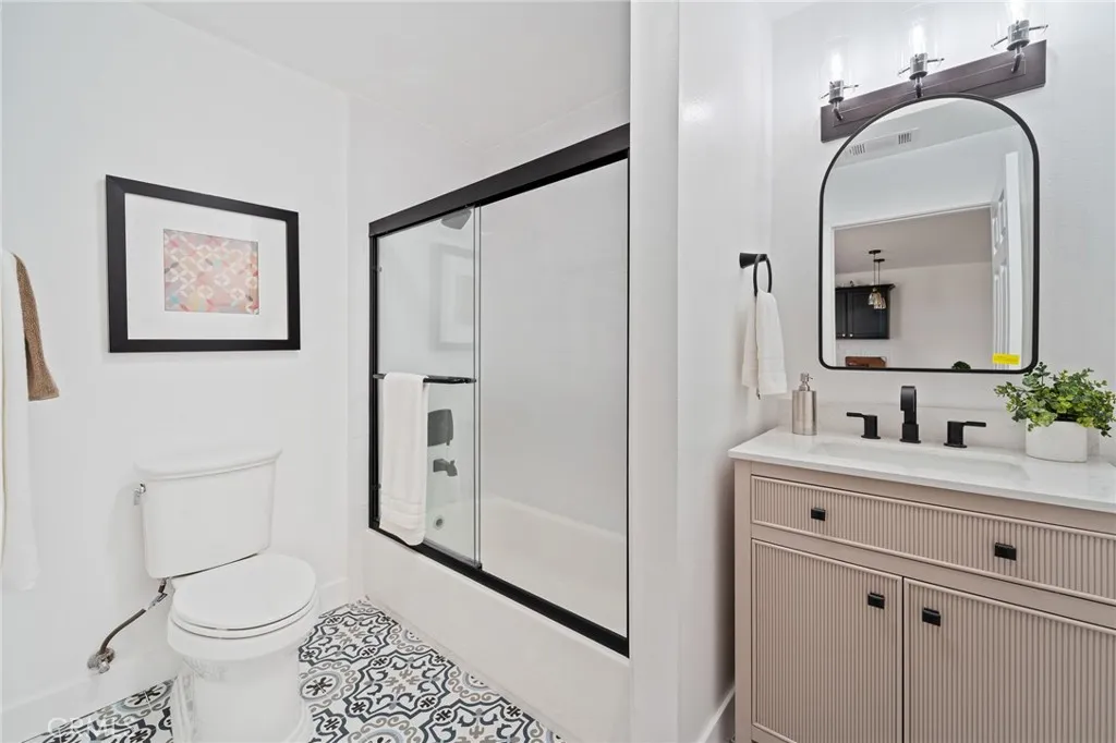 Additional image 9 of 1637 N Alvarado Street, Los Angeles, CA 90026