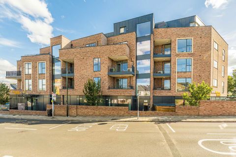 Sandycombe Road, Richmond TW9, New home