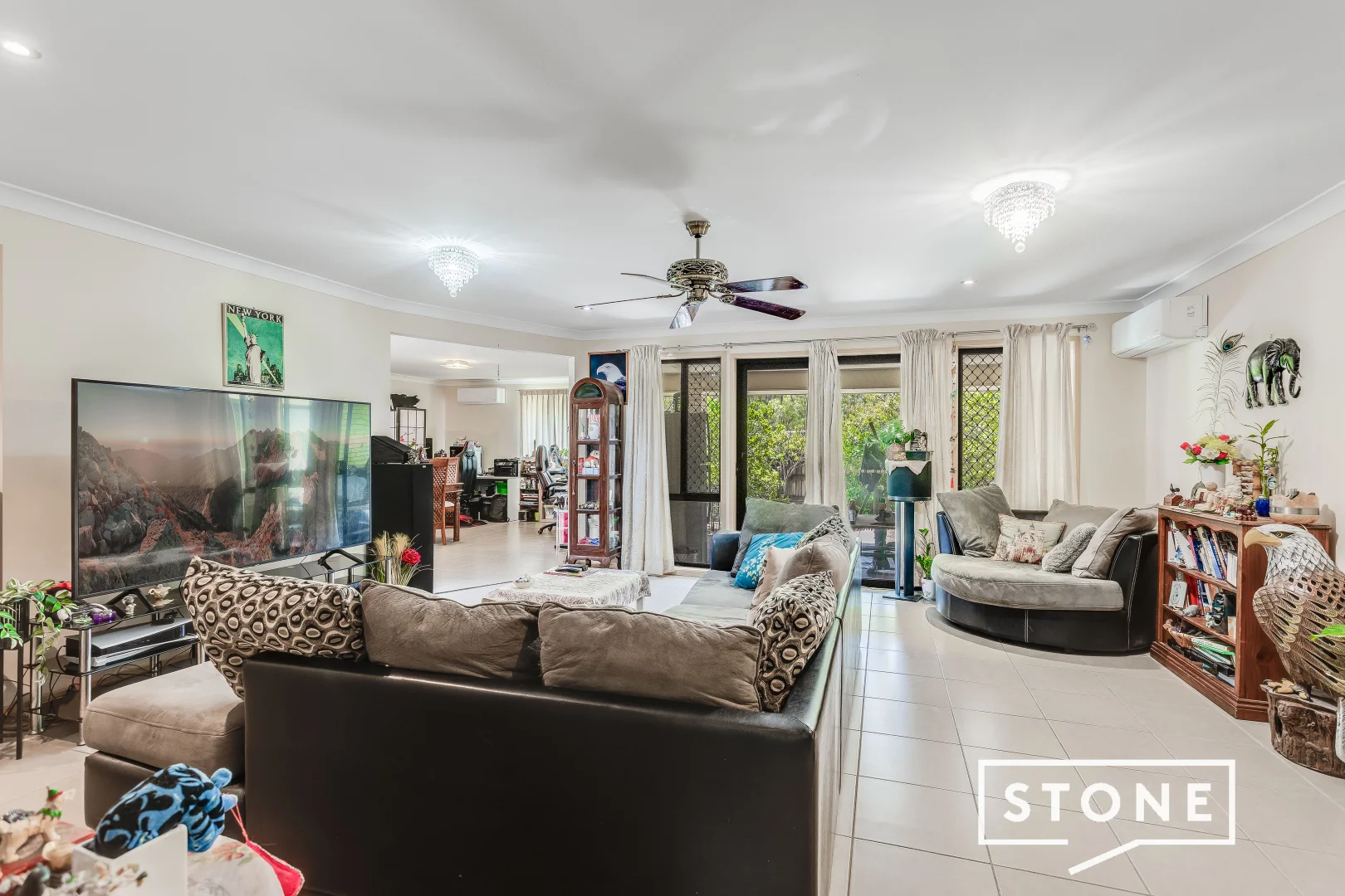 24 Fantail Crescent, Mango Hill QLD 4509 photo 5