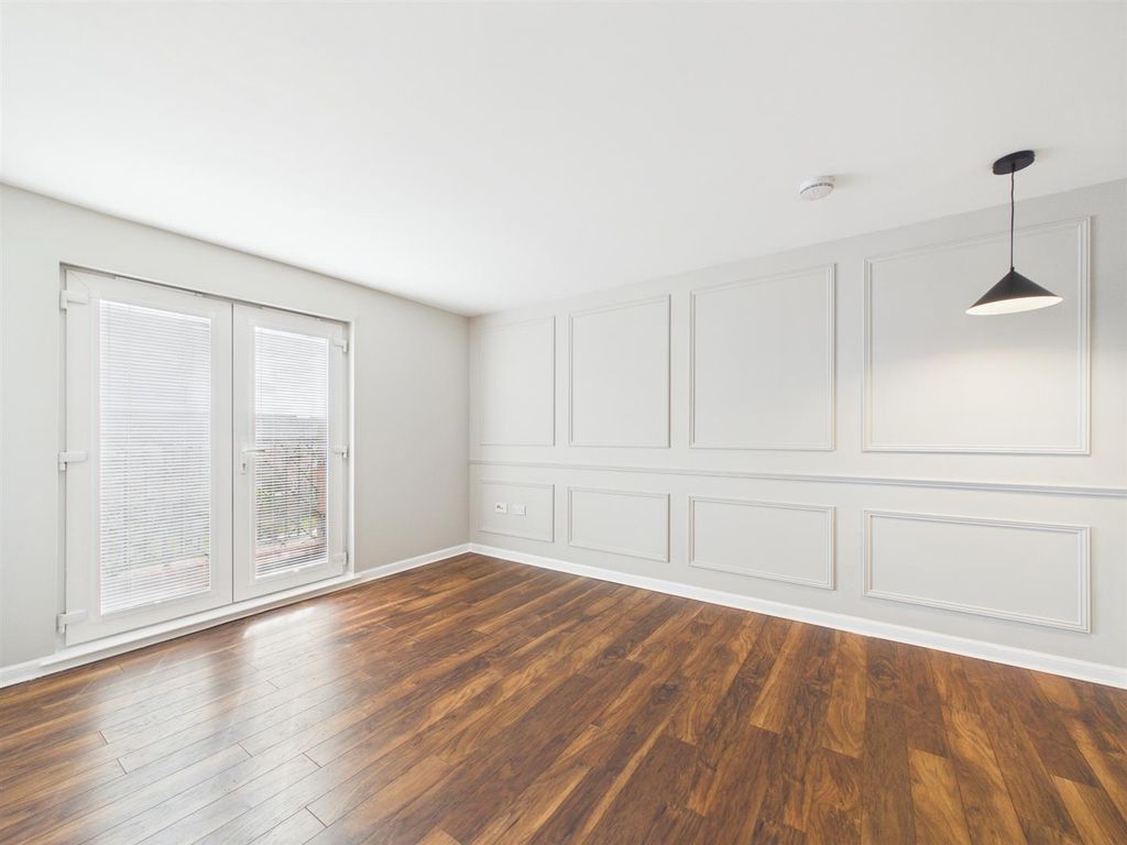 Additional image 3 of 2 bed flat for salePorterfield Road, Renfrew PA4