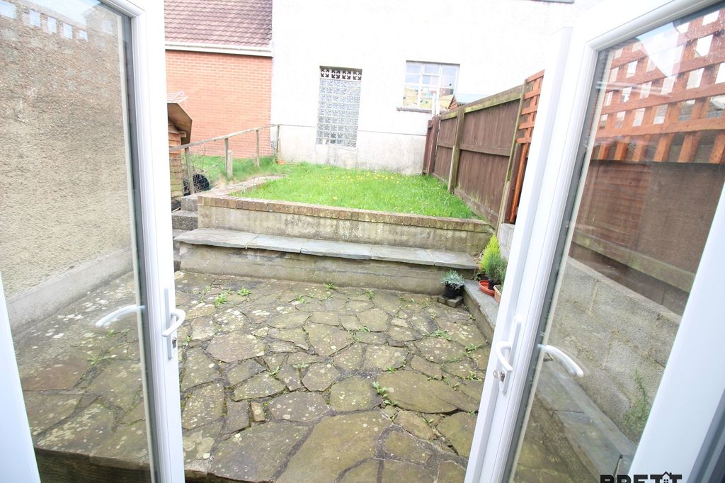 Additional image 9 of 2 bed terraced house to rentRobert Street, Milford Haven, Pembrokeshire. SA73