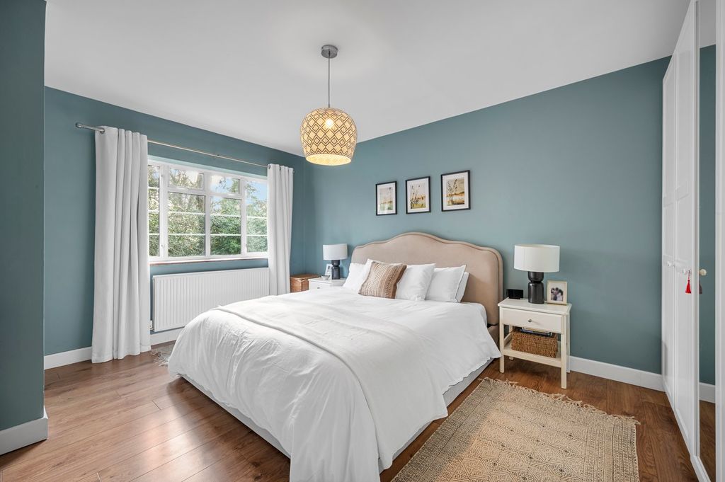 Additional image 7 of 3 bed maisonette for saleTudor House, Weybridge KT13