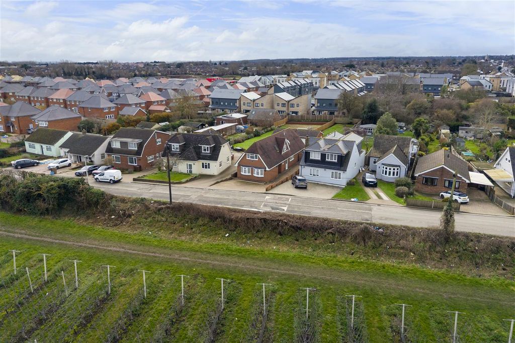 Additional image 27 of 5 bed detached house for saleLower Rainham Road, Rainham ME8