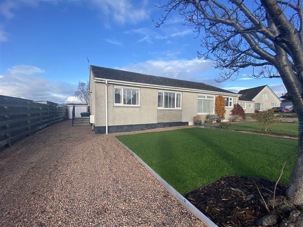 2 bed semi-detached bungalow to rentJuniper Place, Perth PH1