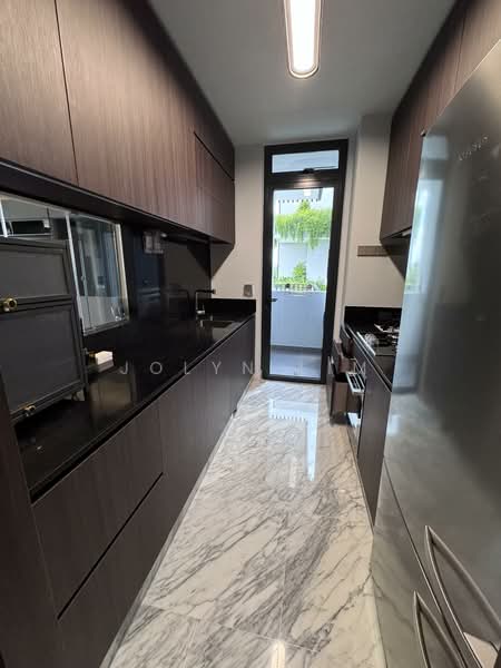 186 Holland Road photo 2