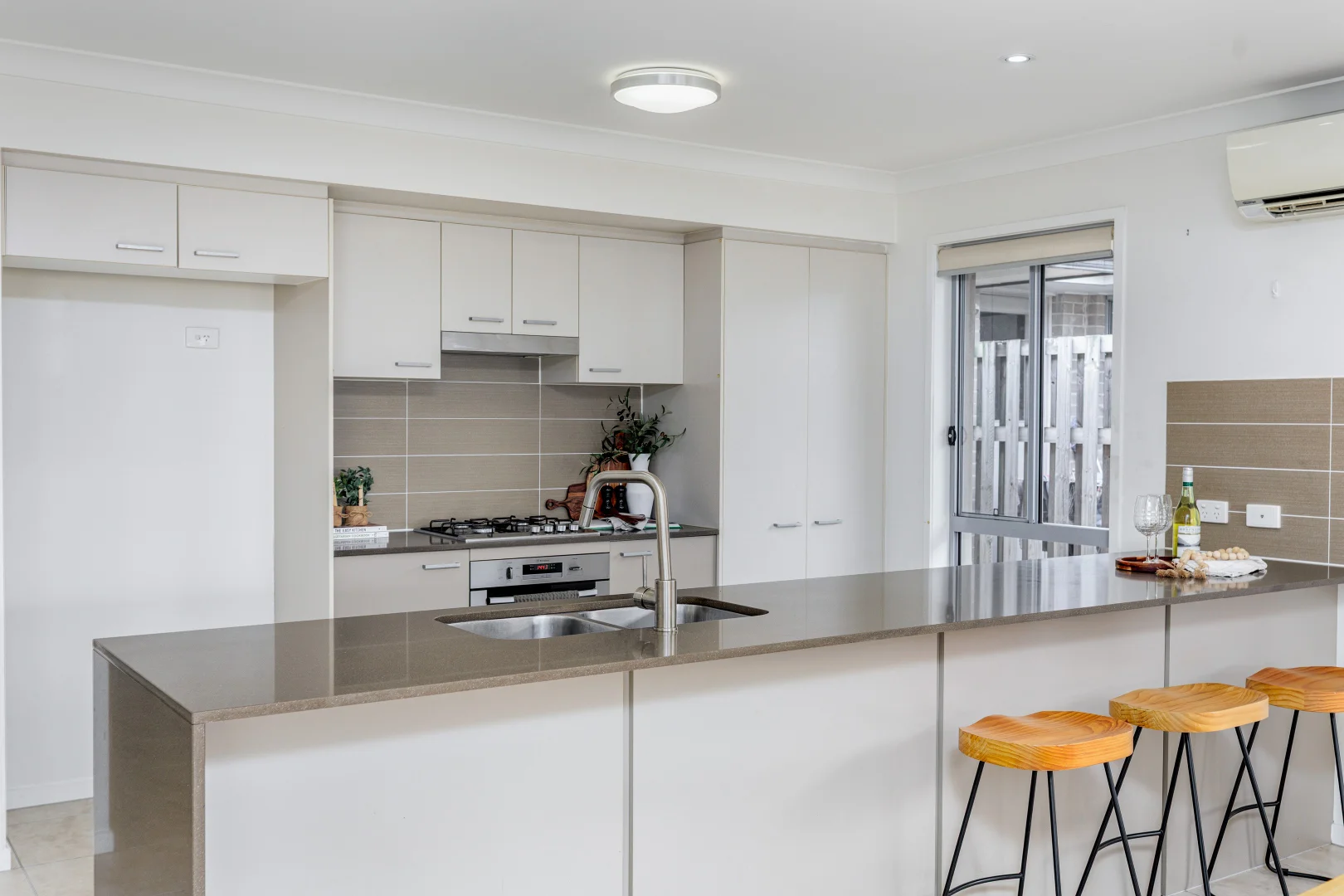 23 Glengrove Circuit, Mango Hill QLD 4509 photo 4