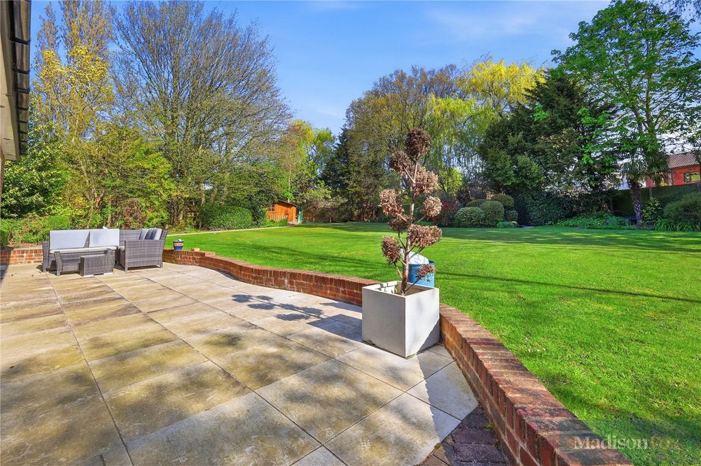 Additional image 25 of 5 bed detached house for saleParkland Close, Chigwell, Essex IG7