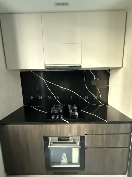 10 Jervois Close photo 3