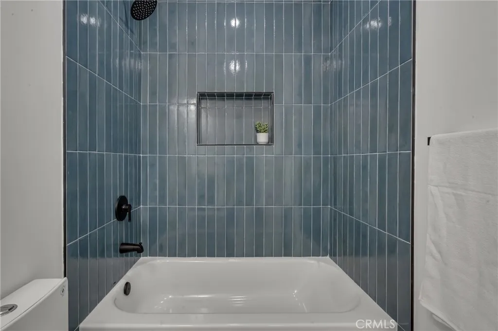 Additional image 77 of 1741 N Rose St, Burbank, CA 91505