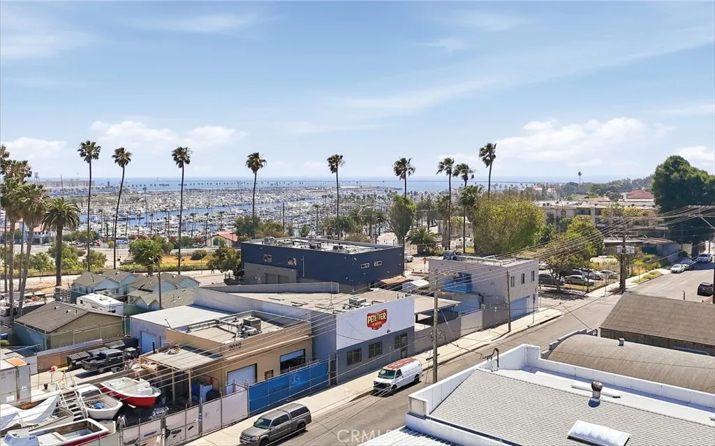 2020 S Mesa St, San Pedro, CA 90731 photo 2