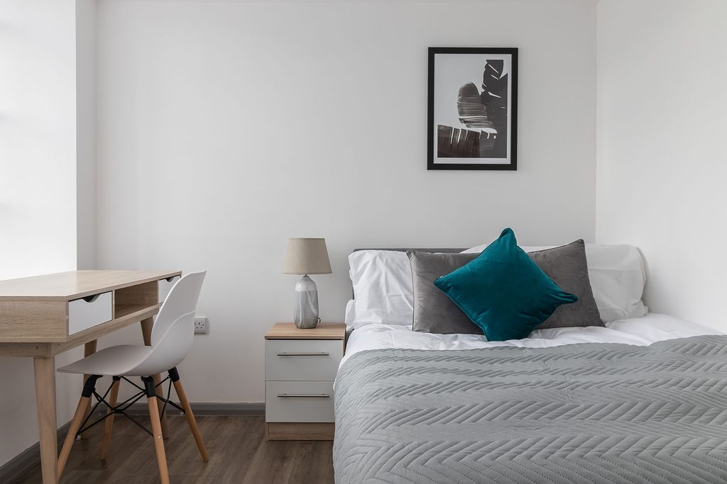 Additional image 2 of Room to rentBelle Vue Road, Leek ST13