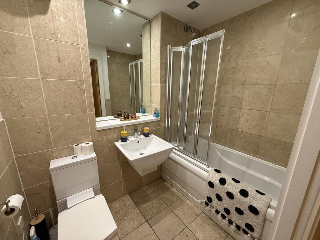 2 bed shared accommodation to rentCross Granby Terrace, Leeds LS6 photo 5