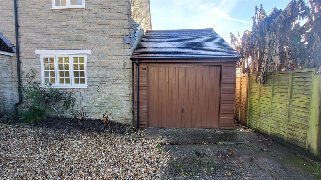 Additional image 11 of 3 bed detached house for saleLaundry Lane, St James, Shaftesbury, Dorset SP7