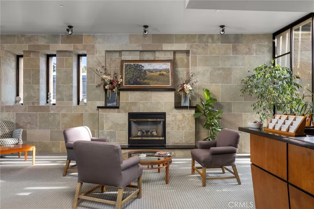 1102 Laurel Ln, San Luis Obispo, CA 93401 photo 4