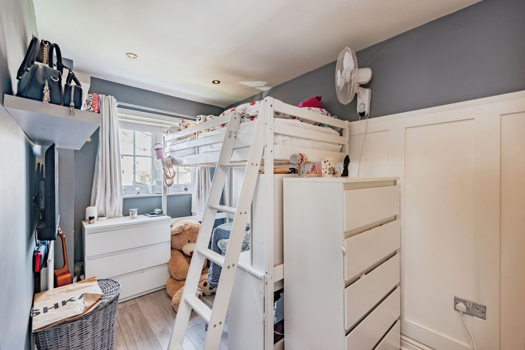 Additional image 8 of 2 bed terraced house for saleForge Place, Horley RH6